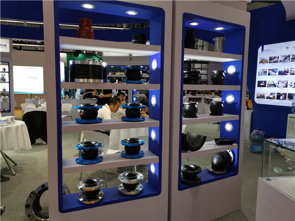 液壓設備配(pèi)套KXT-DN80法蘭軟連接(jiē) 液壓設備配套KXT-DN80法蘭軟(ruǎn)連接
